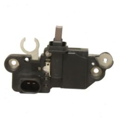 Hitachi Voltage Regulator for 2001-2005 Audi Allroad Quattro 2.7L 4.2L V6 V8